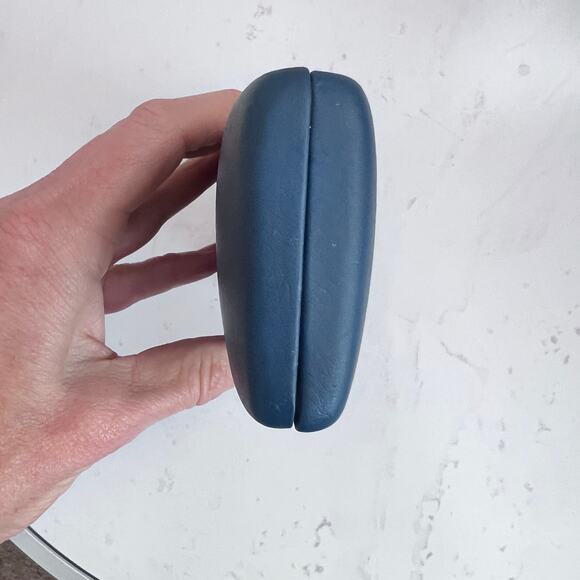 COLE HAAN NAVY BLUE HARD SIDE CLAM SHELL GLASSES SUNGLASSES CASE - Picture 5 of 13